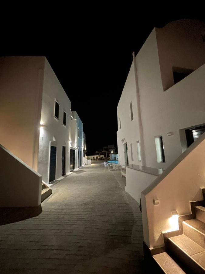 Sun Springs Suites Kamari  Exterior photo